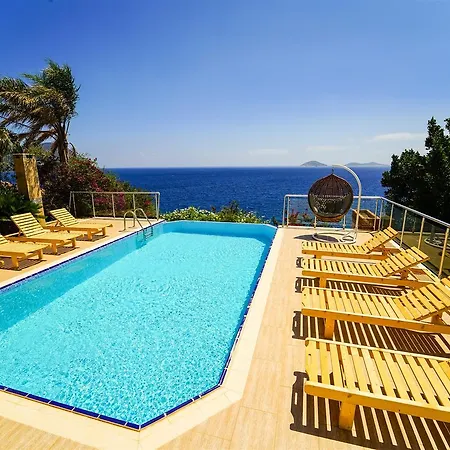 Dream Land - 4+1 Ozel Plajli Kiralik Villa Kalkan