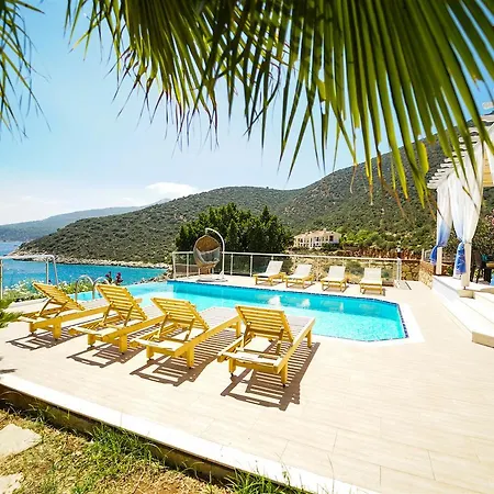 Dream Land - 4+1 Ozel Plajli Kiralik Villa *