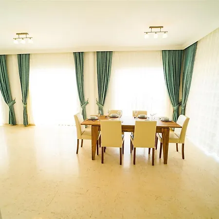 Dream Land - 4+1 Ozel Plajli Kiralik Villa Kalkan